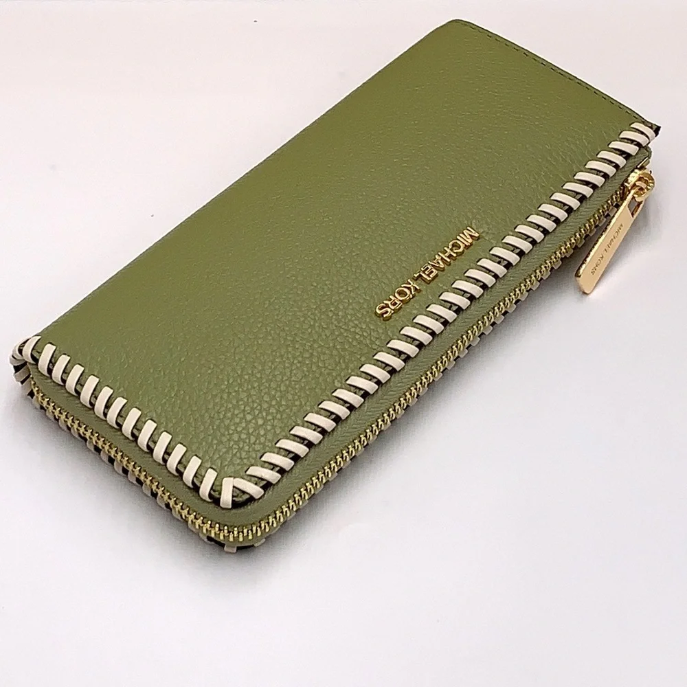 MICHAEL KORS JET SET TRAVEL LARGE THREE QUARTER ZIP WALLET LIGHT SAGE MULTI